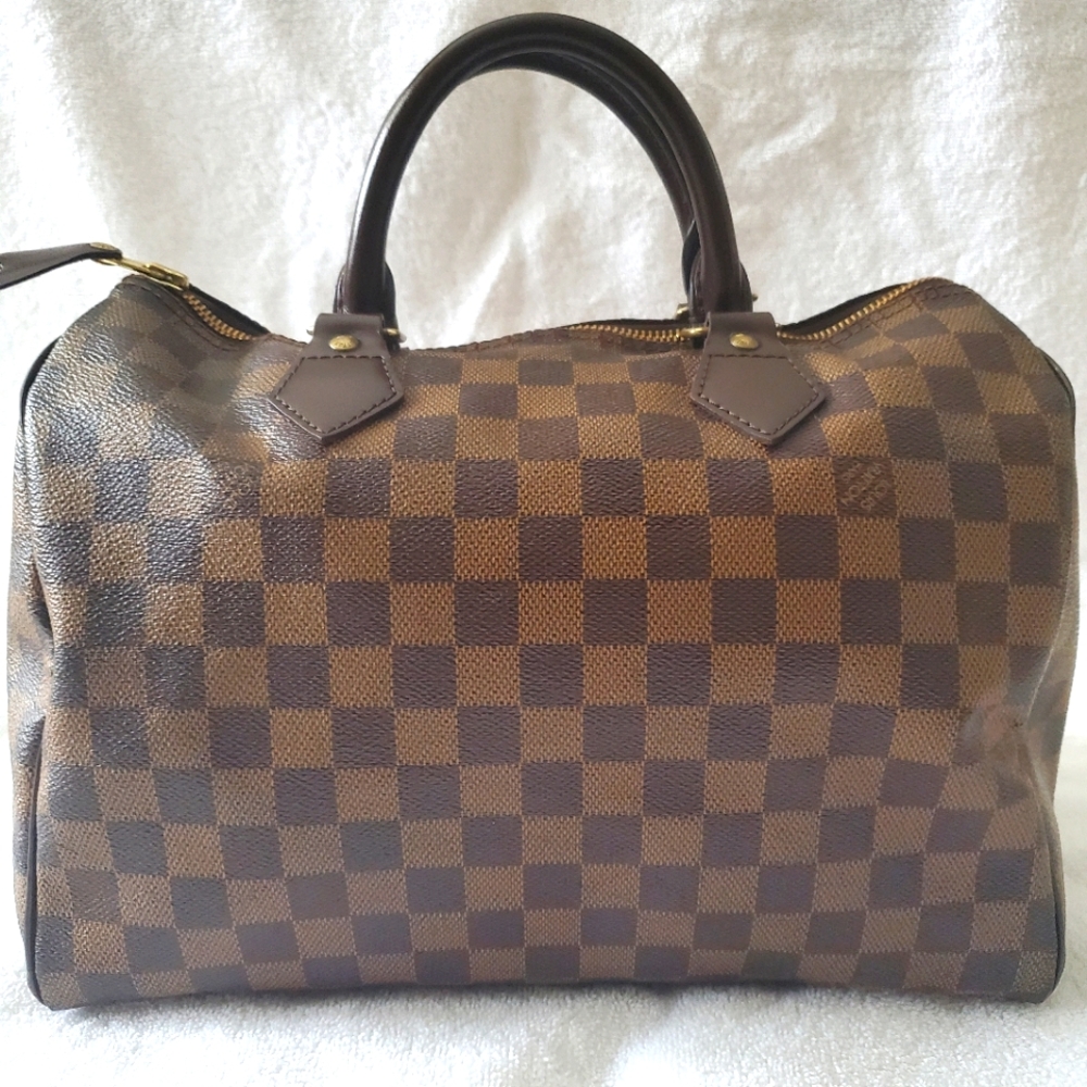 Authentic Louis Vuitton speedy